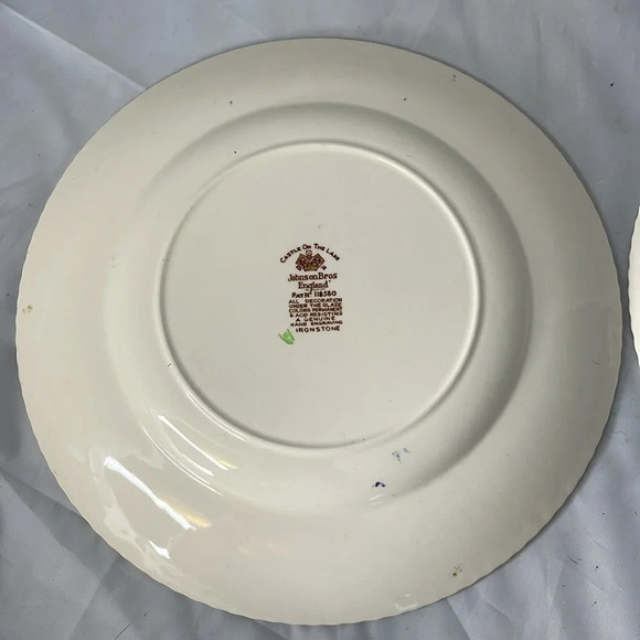 VINTAGE Castle On The Lake Johnson Bros England 2 Dinner Plates Ironstone Brown - Picture 6 of 10